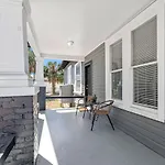 Charming And Historic Bungalow Near All