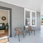 Charming And Historic Bungalow Near All