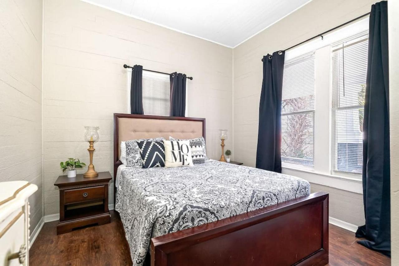 Holiday home Charming And Historic Near Tampa